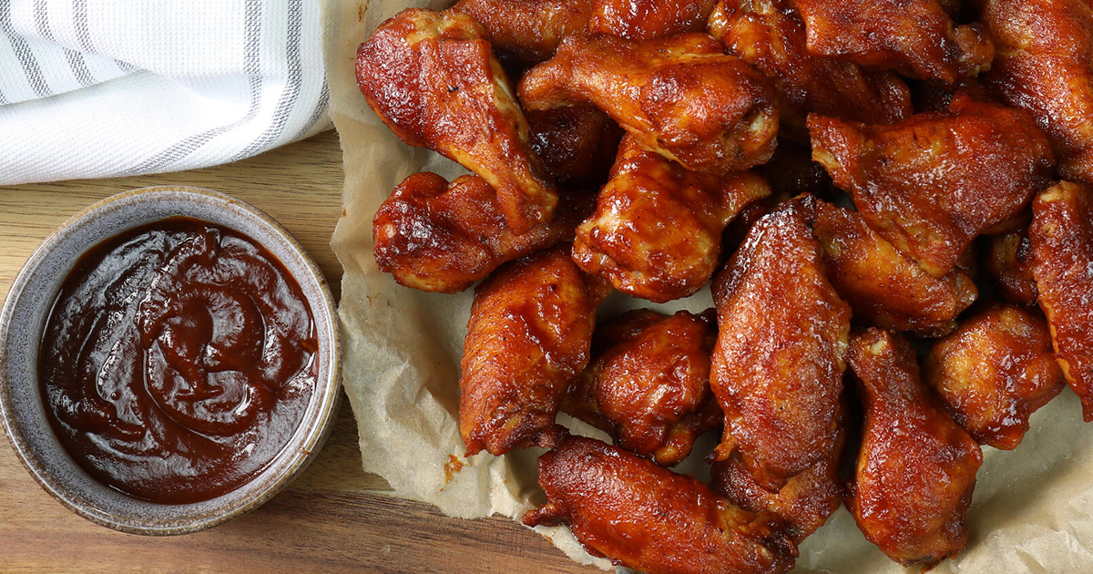 Crockpot BBQ Chicken Wings (3 Ingredient Only.