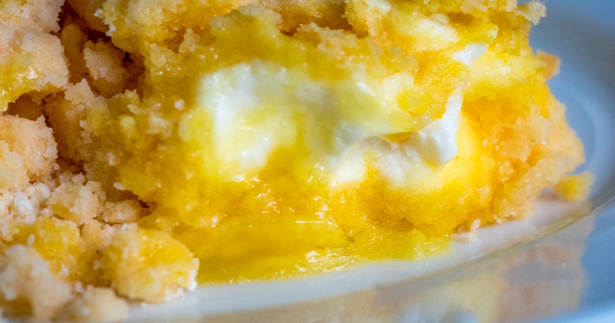 4-Ingredient Lemon Cream Cheese Dump Cake