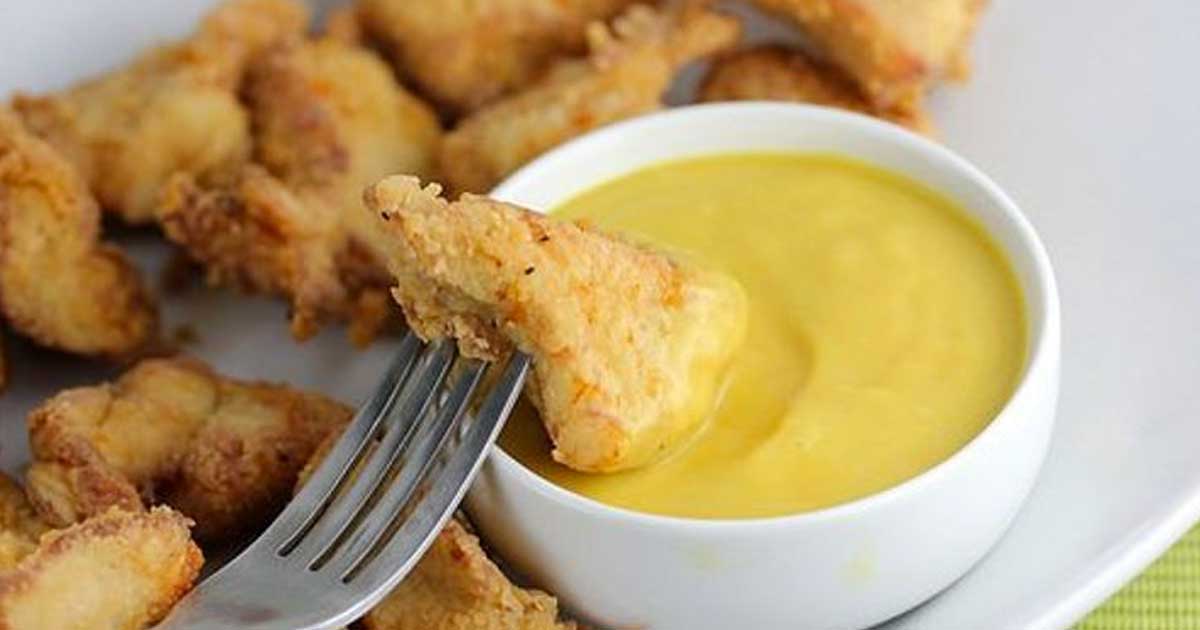 Chicken Nuggets with Peanut Dipping Sauce