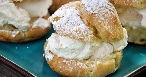 Delicious Cream Puffs Recipe