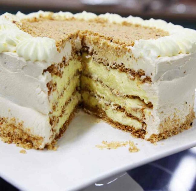 italian-cream-cheese-cake