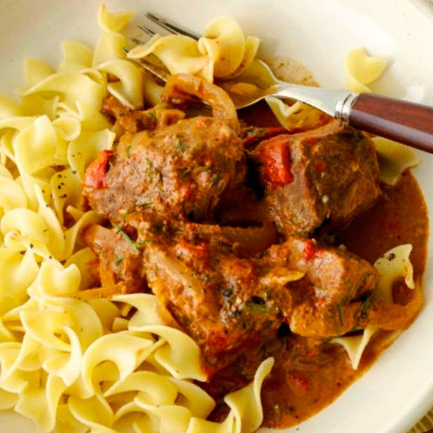 Beef Paprikash (Slow Cooker)
