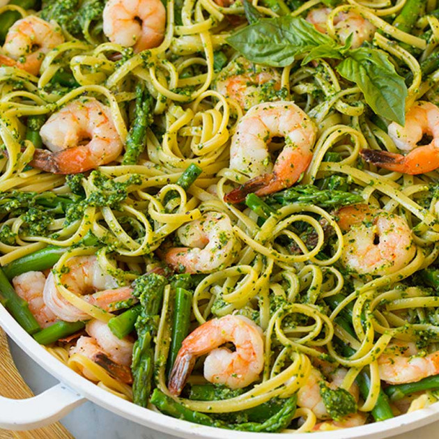 Shrimp Scampi Pasta with Asparagus