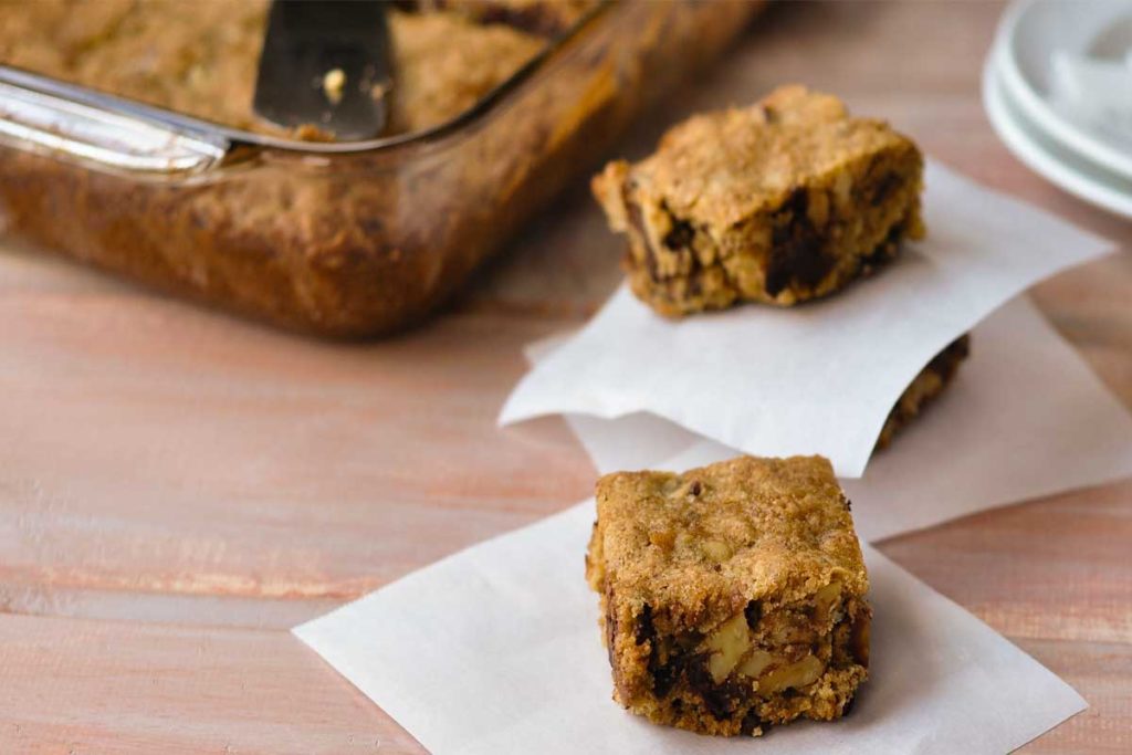 Chewy Whole Grain Chocolate, Date, and Walnut Bars
